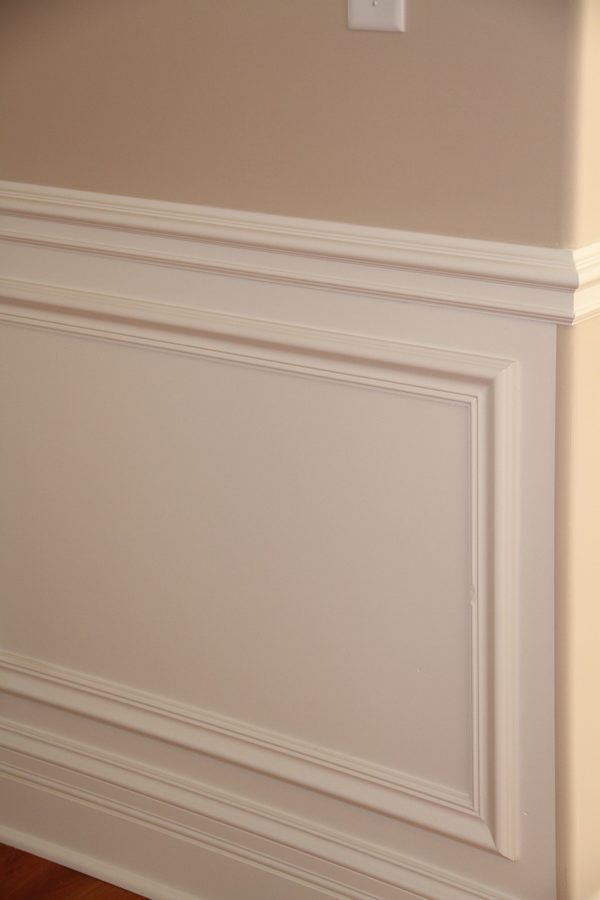 Wainscoting with chair rail